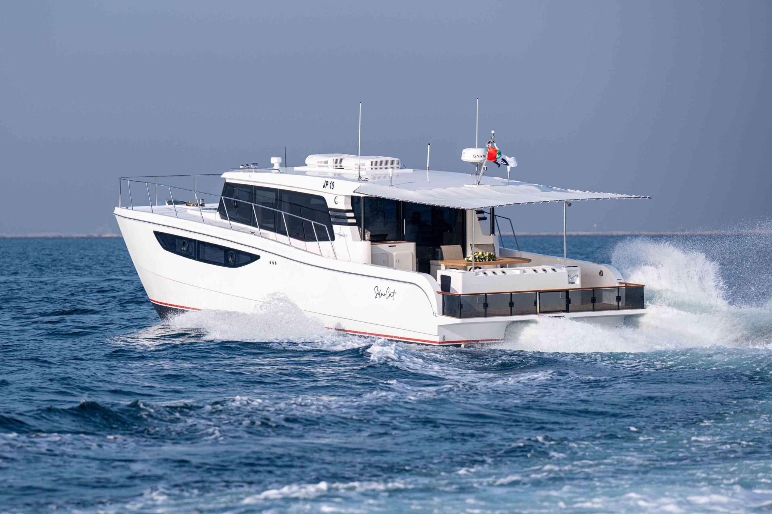 SilverCAT 46LUX